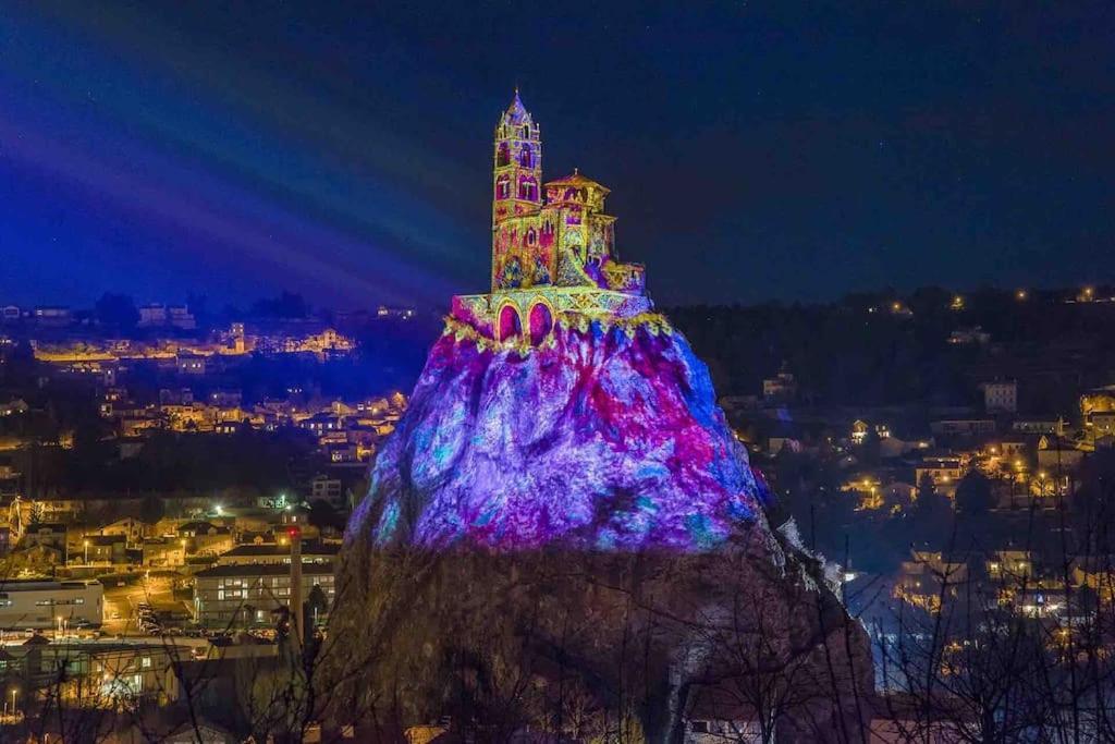 Maison Atypique - Centre Historique - Puy En Velay Le Puy-en-Velay Buitenkant foto