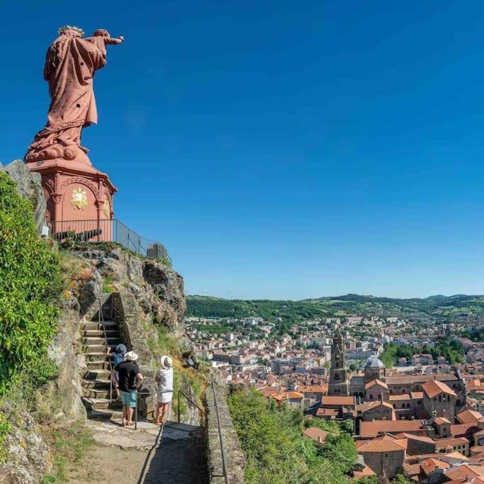 Maison Atypique - Centre Historique - Puy En Velay Le Puy-en-Velay Buitenkant foto